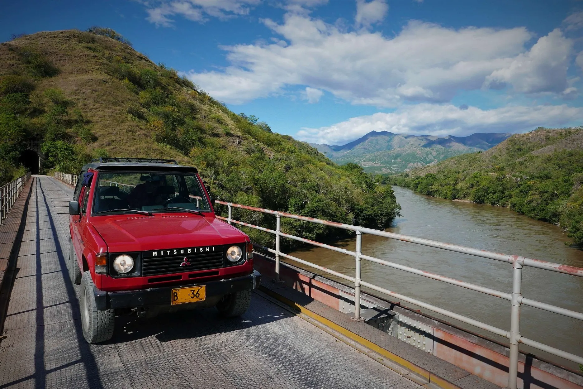 What Documents Are Required to Transfer a Car in Colombia?
